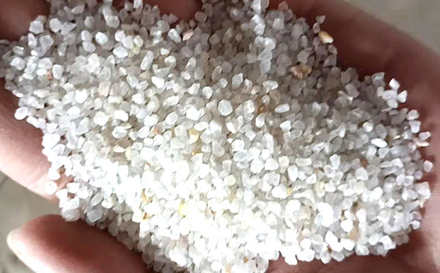 High-purity quartz sand purification